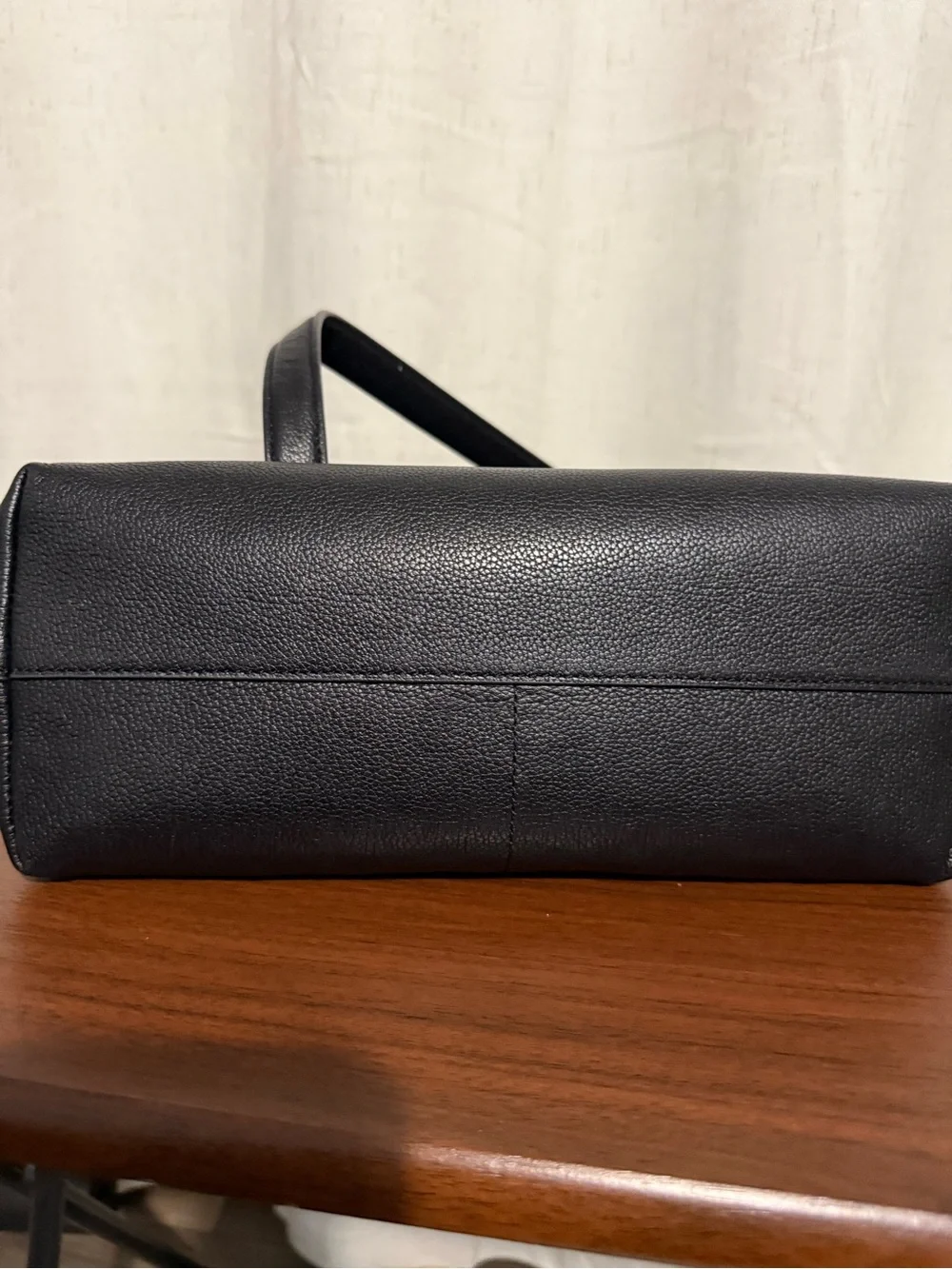 kate spade black pebbled leather shoulder bag with gold logo